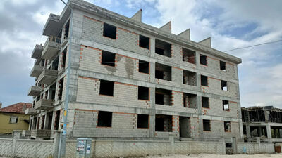 Asansör boşluğuna düşerek hayatını kaybetti