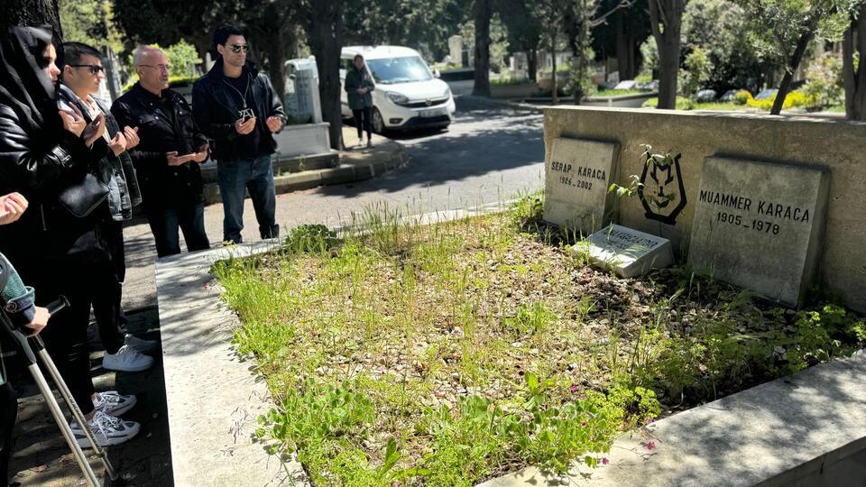 Mezarı başında anıldı