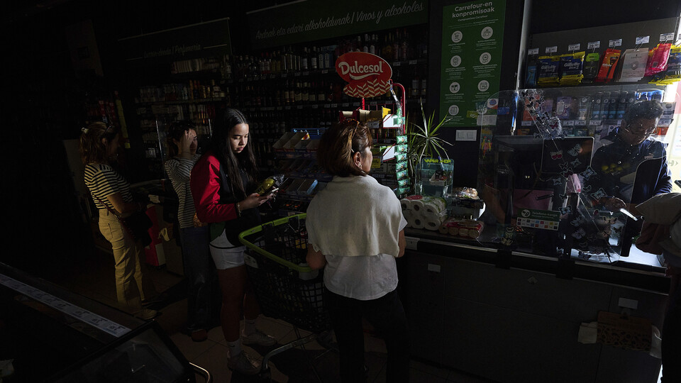 İspanya ve Portekiz'deki elektrik kesintisine dair neler biliniyor?