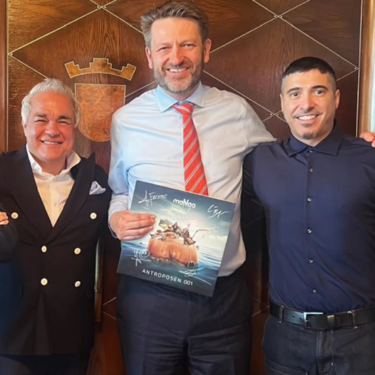 Ünlü şarkıcı Oslo Parlementosu'nda