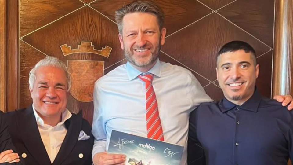 Ünlü şarkıcı Oslo Parlementosu'nda