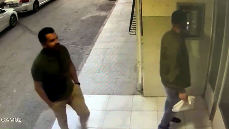 Alevlerin ardından cesedi bulundu! Katiliyle yan yana!