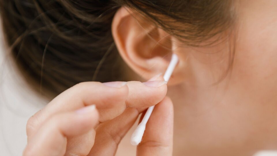 Kulak kiri neden olur?