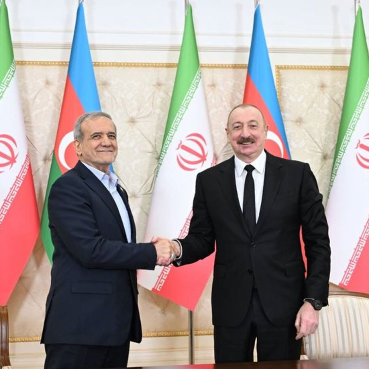 İran lideri Bakü'de, sonraki konuk Netanyahu