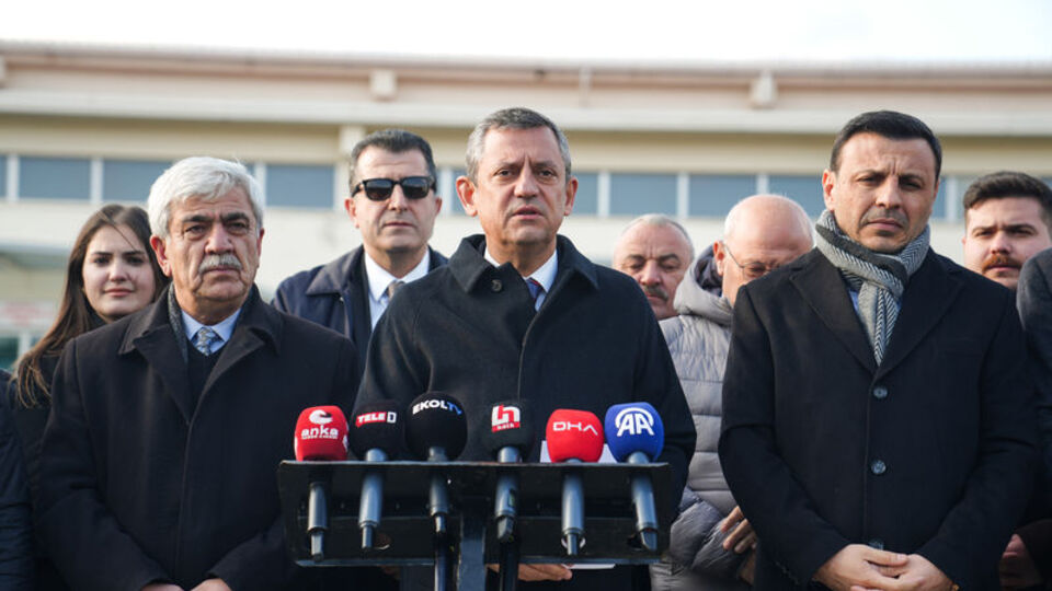 Özel'den Esila Ayık açıklaması