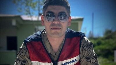 Astsubayı hayattan halı saha maçı kopardı!