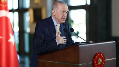 "Tarihin akışına yön vermek istiyorsak..."