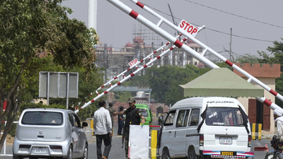 Pakistan-Hindistan hattında tansiyon yükseldi