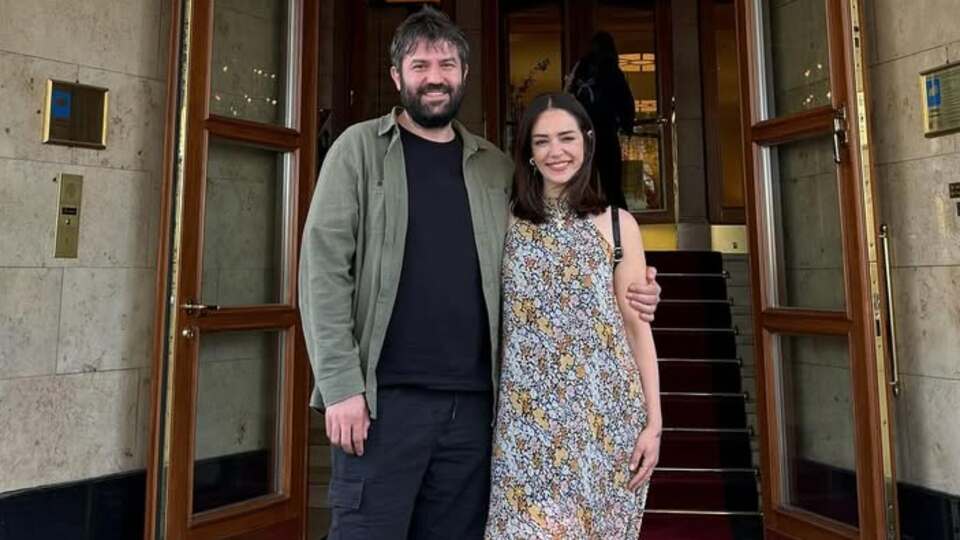 Ünlü çift evlilik yolunda