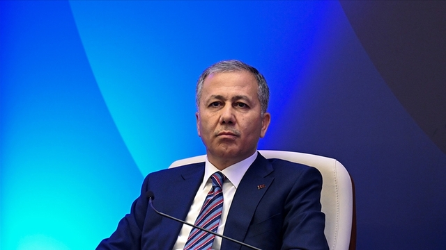 Yerlikaya: O aracın çakarı iptal edildi