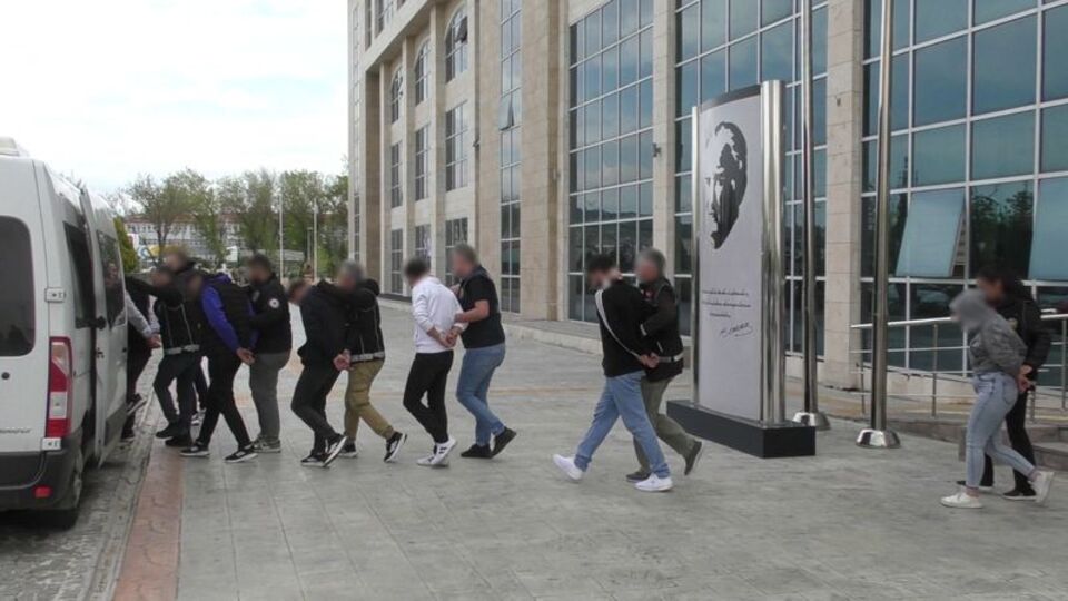 Uşak'ta uyuşturucu operasyonu: 11 tutuklama