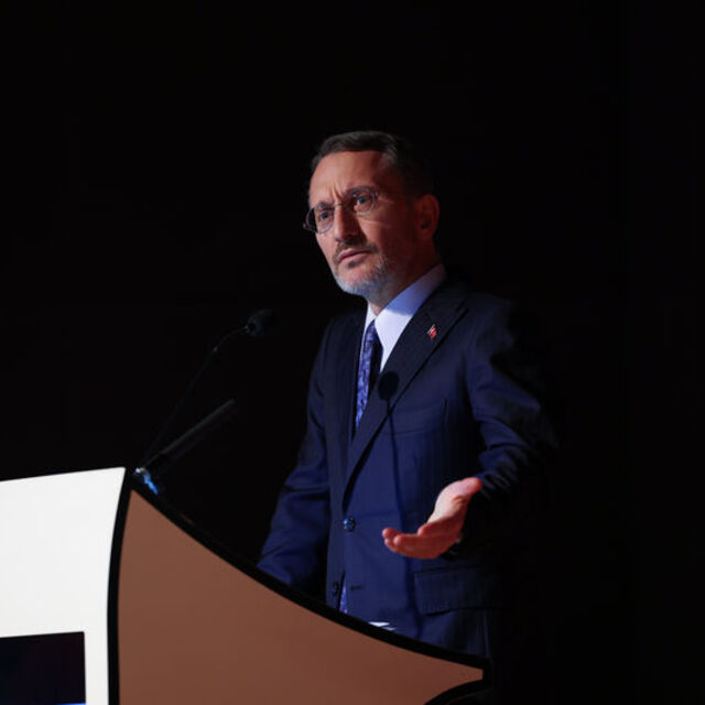 Altun'dan Özel'e tepki