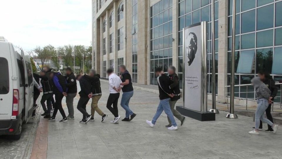 Uşak'ta uyuşturucu operasyonu: 11 tutuklama