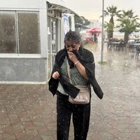28 il için sarı uyarı! Kuvvetli sağanak yağmur, fırtına ve toz taşınımı