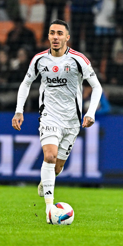 Emirhan'dan derbi öncesi taraftara mesaj