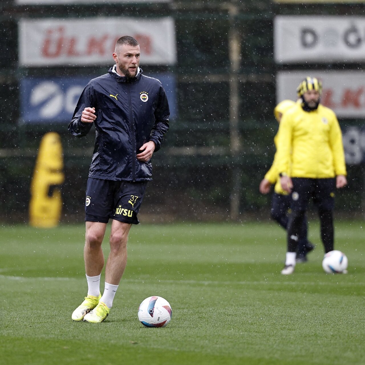 Fenerbahçe, derbinin hazırlıklarını sürdürdü