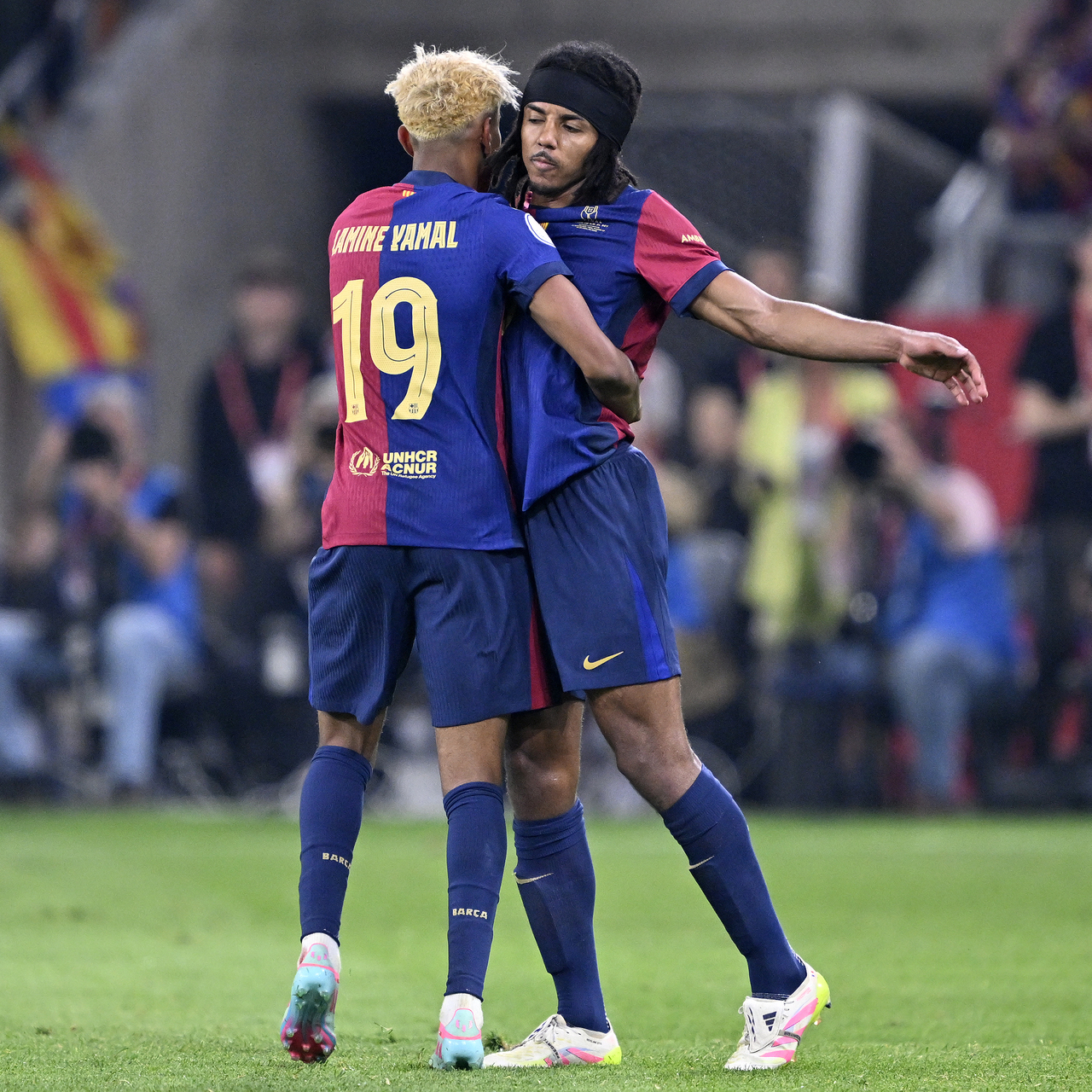 Barça'ya yıldız isimden kötü haber!