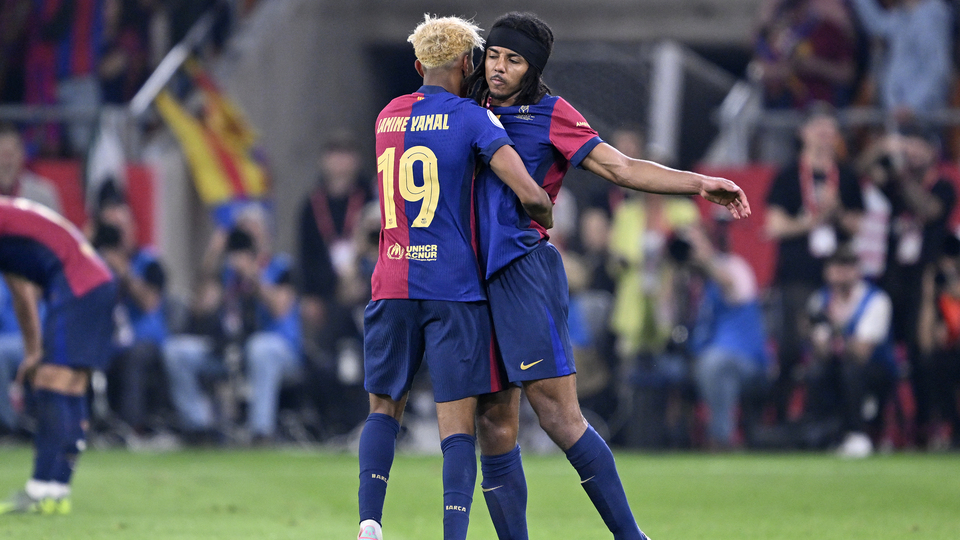 Barça'ya yıldız isimden kötü haber!