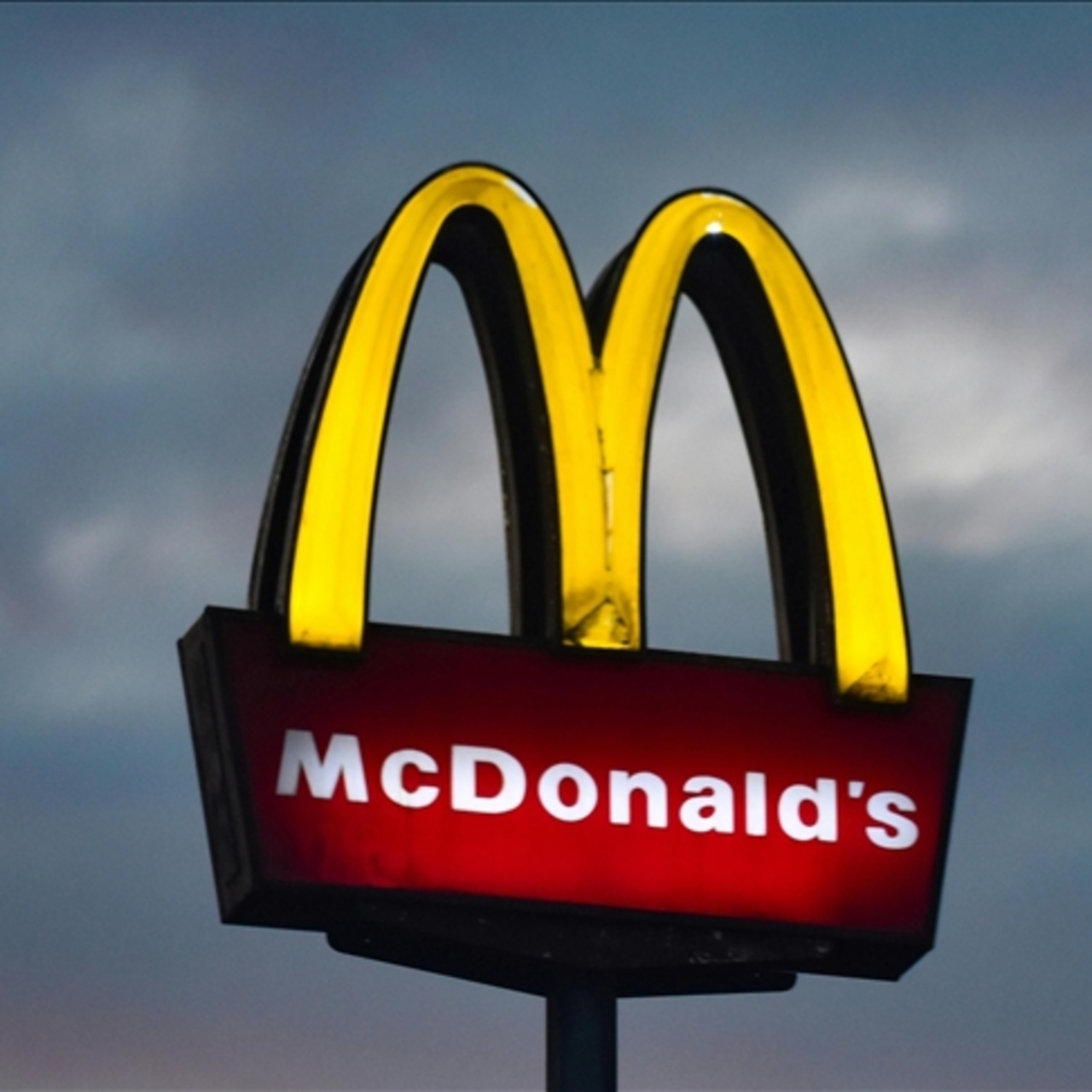 McDonald's'ın küresel satışları düştü