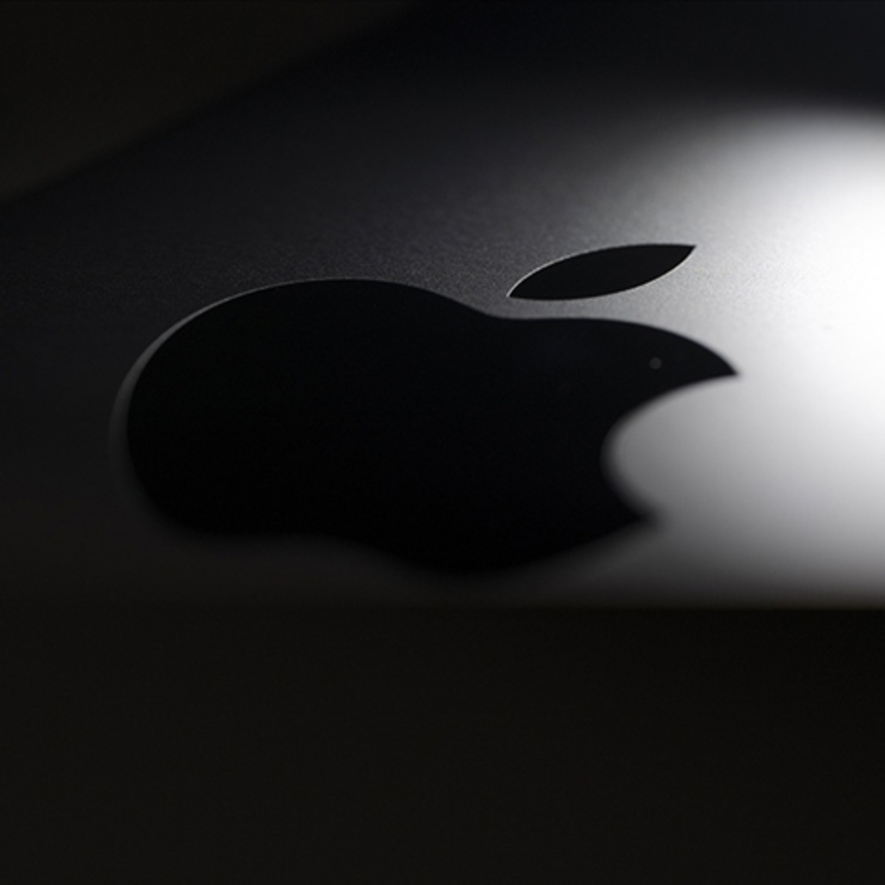 Apple'ın geliri üç aylık dönemde arttı