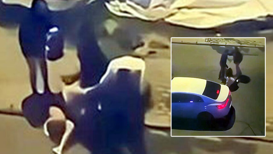 'Yapma' diyene sövdü! Kadını tekme tokat dövdü!