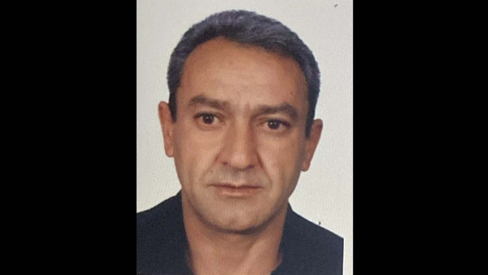 Define ararken göçük altında kaldı