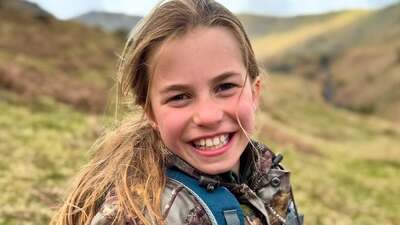 Tahtın üçüncü varisi 10 yaşına girdi