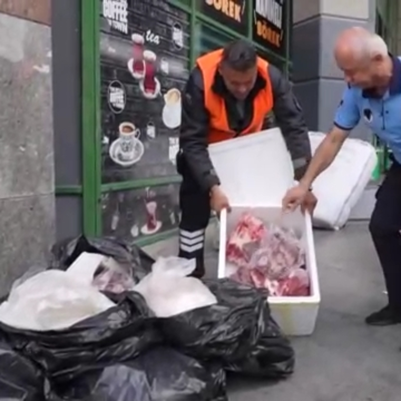 Usulsüz taşınan 300 kilo ete el konuldu