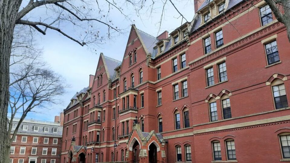 Trump'tan Harvard kararı: Vergi muafiyetini kaldıracağız