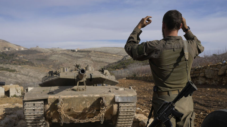 İsrail Suveyda'ya saldırdı