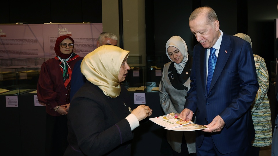 Cumhurbaşkanı Erdoğan, 'Saklı Kalanlar'ı ziyaret etti