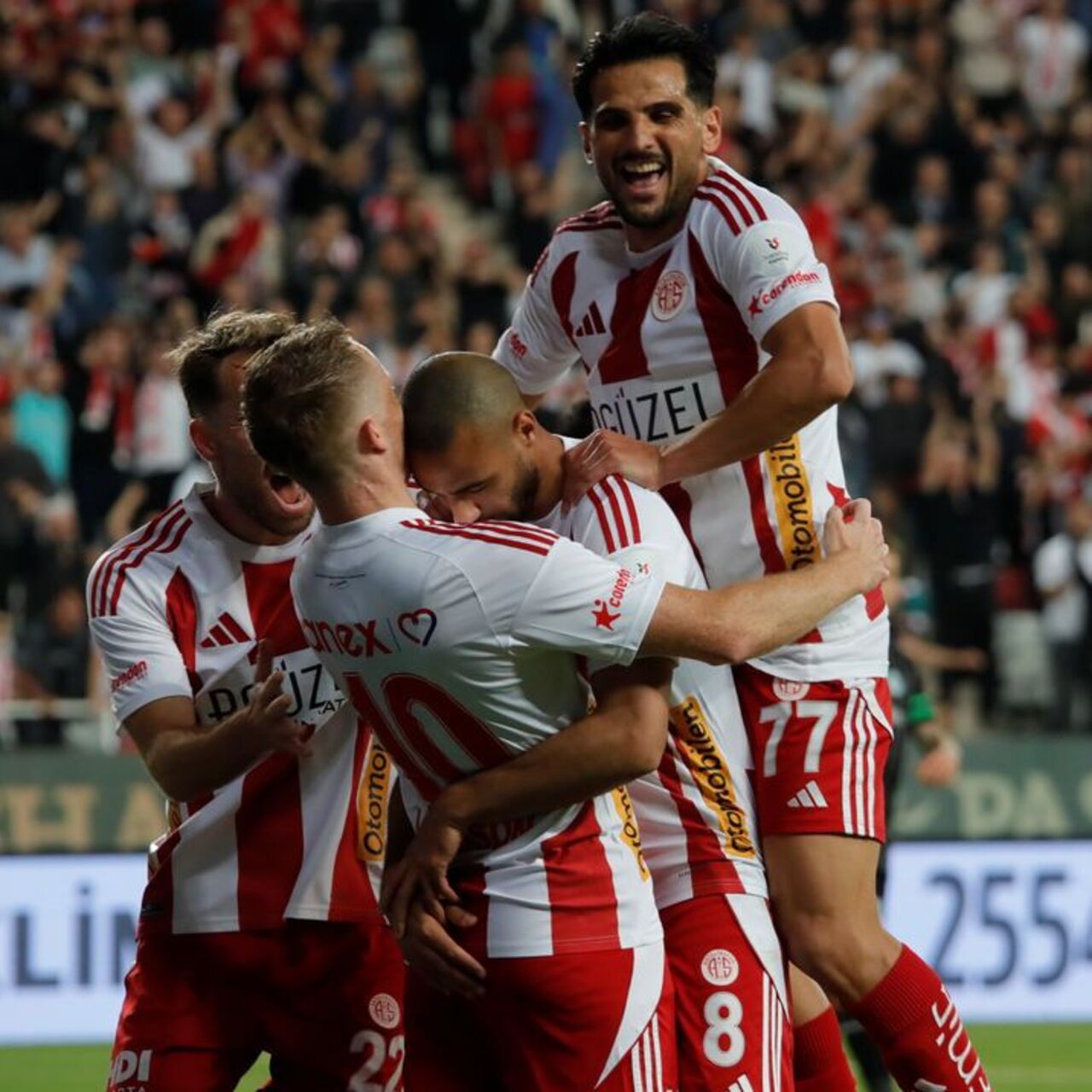 Antalyaspor'dan kritik galibiyet!