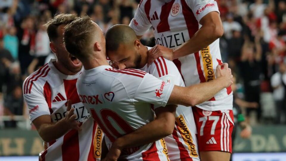 Antalyaspor'dan kritik galibiyet!