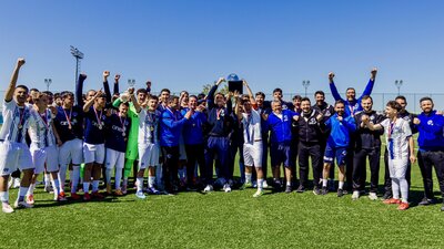 Şampiyon Kasımpaşa U17, kupasını kaldırdı!