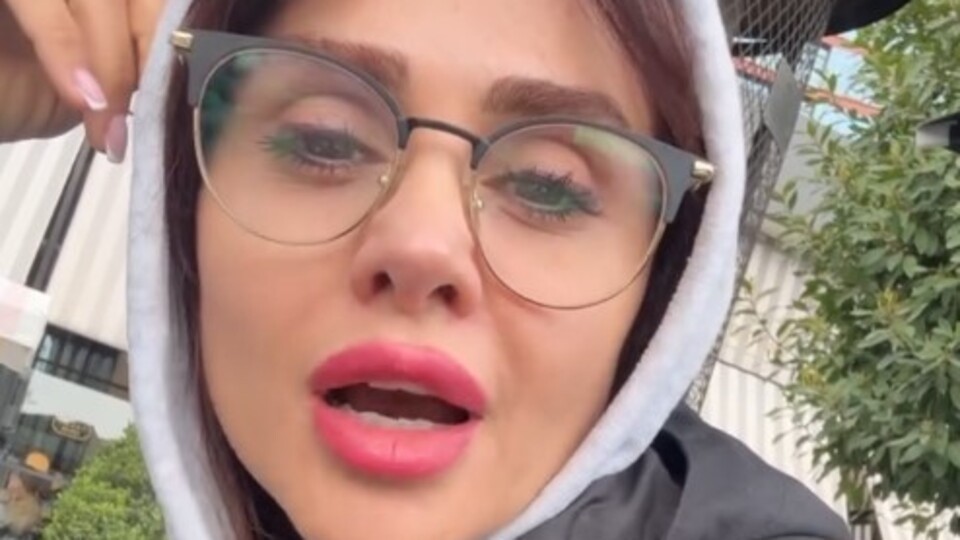 "Ebru Gündeş'i affettim"