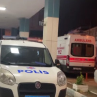 Annesini bıçaklayıp öldürdü