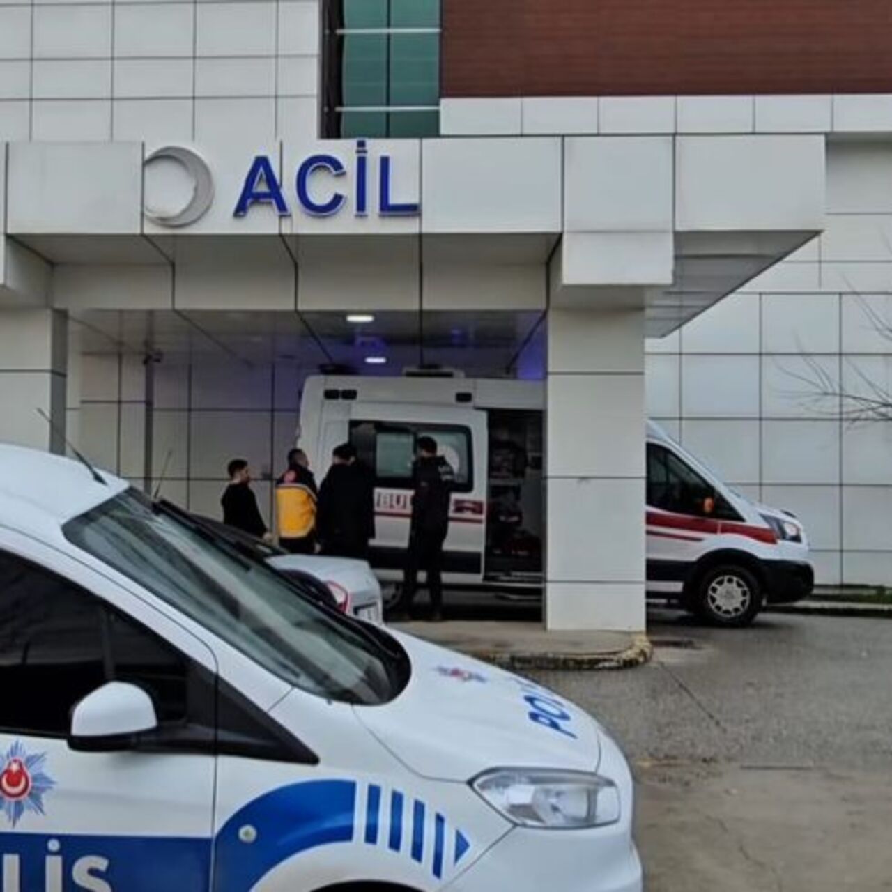 Havuzda baygın bulunan kız çocuğu kurtarılamadı