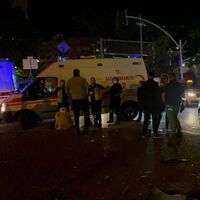 Bursa'da kırmızı ışık ihlali yapan otomobil taksiye çarptı: 7 yaralı | Son dakika haberleri thumbnail