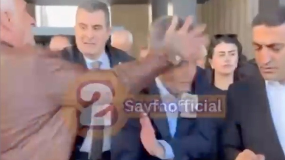 Özgür Özel'e tokatlı saldırı