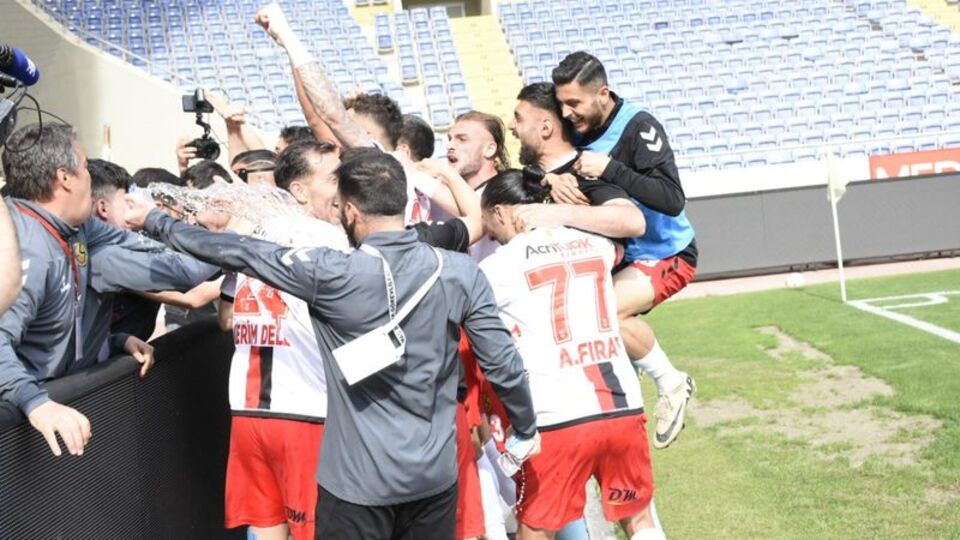 Eskişehirspor, 3. Lig'e yükseldi!