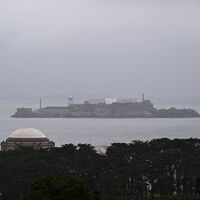 Trump talimat verdi: "Alcatraz hapishanesi açılsın"