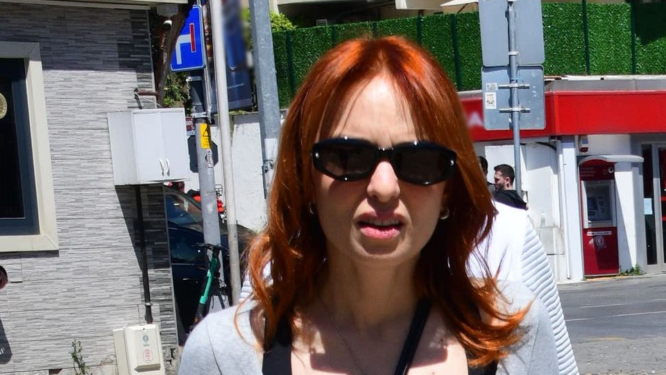 "Annem kanser tedavisi görüyor"