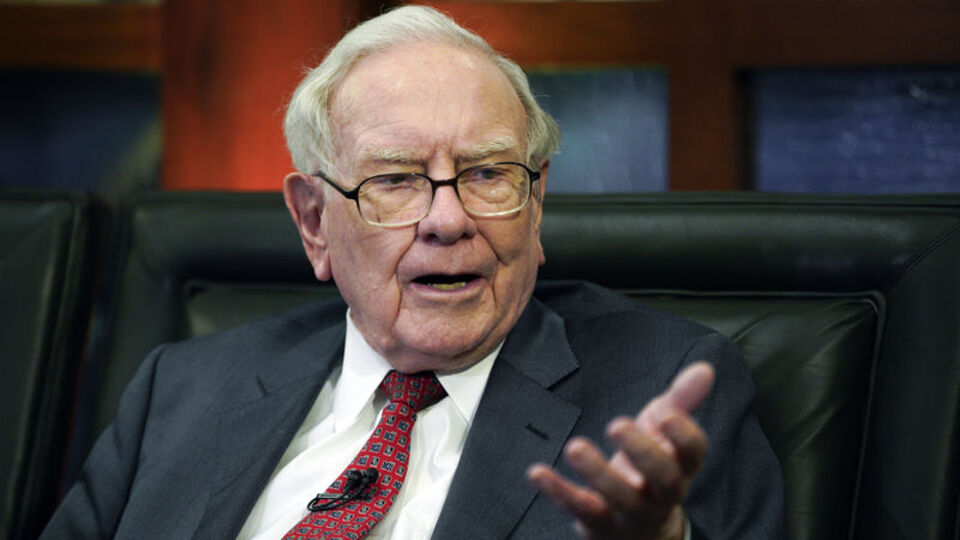 Warren Buffett açıkladı: Emlak mı, hisse mi?