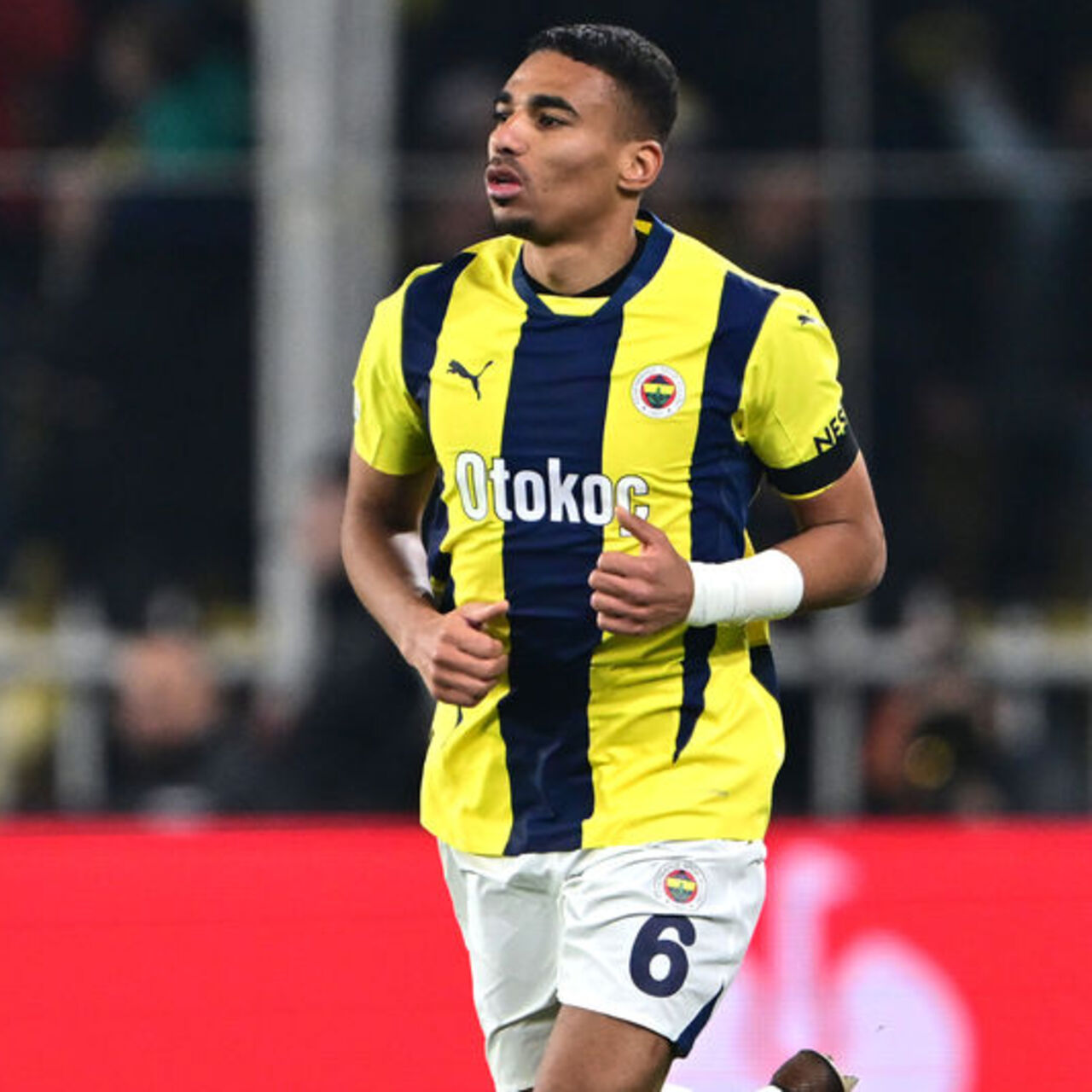 Alexander Djiku'dan sert açıklama!