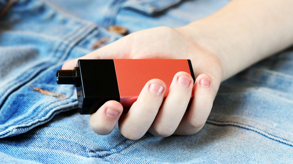 Elektronik sigara tehlikesi büyüyor!