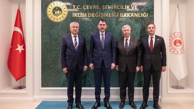 Bakan Kurum CHP'li başkanlarla görüştü