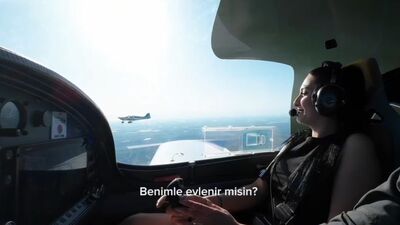 Gökyüzünde evlilik teklifi
