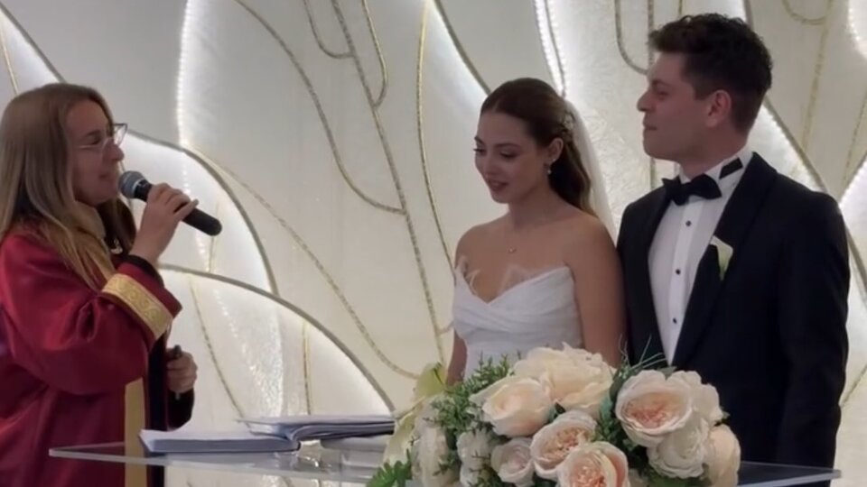 Ünlü oyuncu evlendi