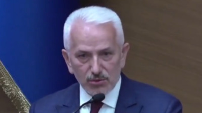 Muhalefete baskı iddiasıyla istifa etti