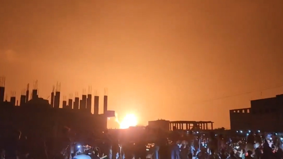 İsrail Yemen'e saldırdı